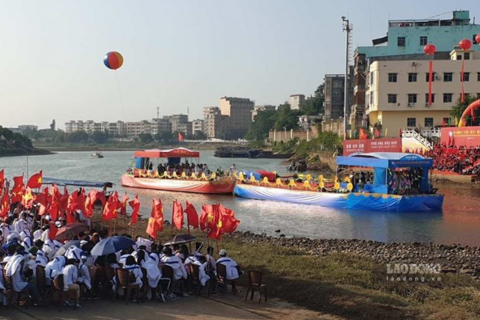 <a href="/giai-tri" title="Giải trí" rel="dofollow">Giải trí</a>