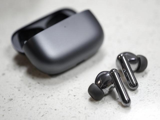 Honor Earbuds 3 Pro ra mắt: Tai nghe TWS đầu tiên hỗ trợ đo thân nhiệt, giá 5 triệu đồng - Ảnh 2. Honor Earbuds 3 Pro ra mắt: Tai nghe TWS đầu tiên hỗ trợ đo thân nhiệt, giá 5 triệu đồng - Ảnh 2.