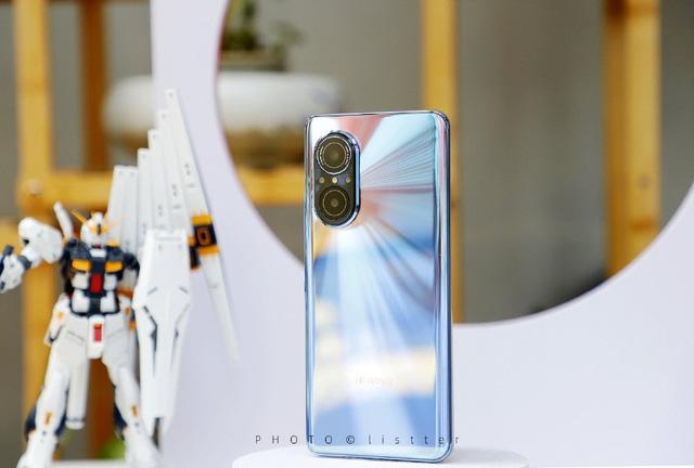 Huawei "lách luật", ra mắt smartphone 5G tại Trung Quốc - Ảnh 6.