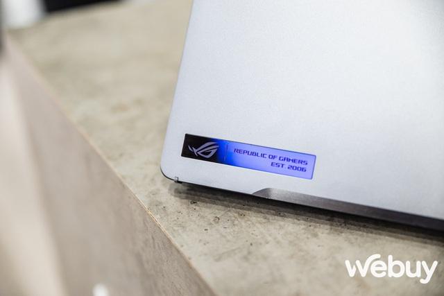 Cận cảnh ASUS Zephyrus G14 2022: Nâng cấp từ trong ra ngoài, mạnh mẽ và "wibu" hơn, giá từ 51 triệu đồng - Ảnh 6.