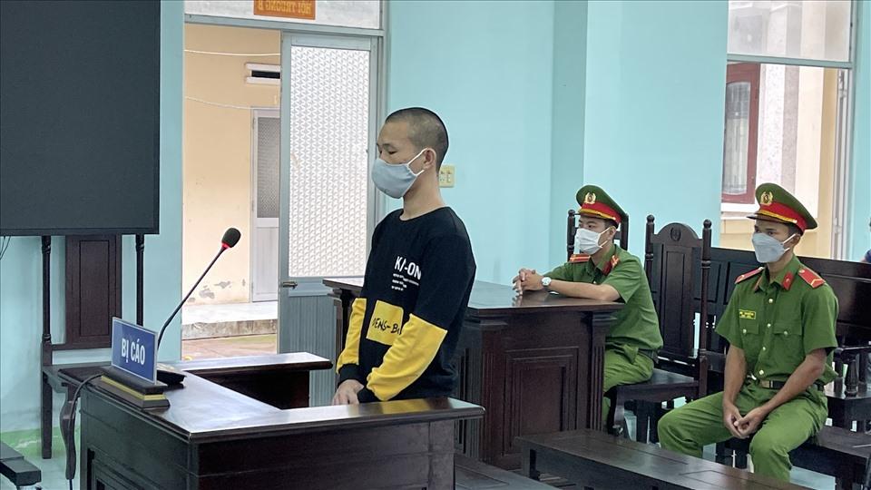 Bị cáo Hoàng tại phiên toà. Ảnh: DT