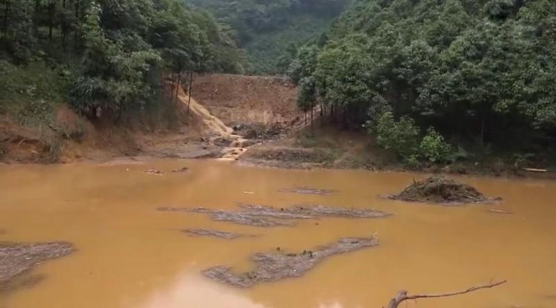 Mưa lớn gây thiệt hại nhiều về tài sản, tắc nghẽn nhiều tuyến giao thông tại Bảo Thắng, Lào Cai ảnh 6