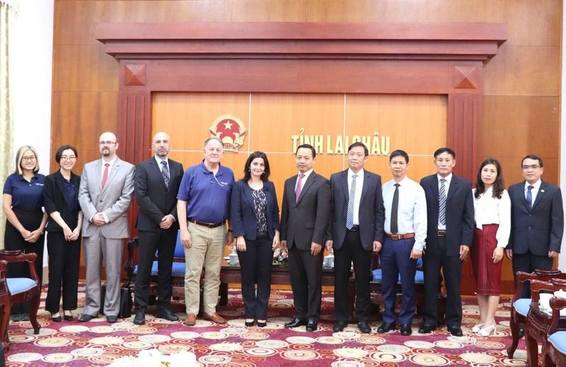 Chủ tịch UBND tỉnh Lai Châu tiếp xã giao Đại sứ nước Cộng hòa Bulgari tại Việt Nam ảnh 1