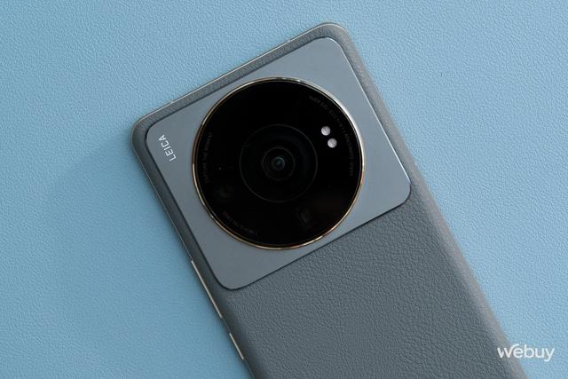 Xiaomi 12S Ultra về Việt Nam với giá 24 triệu đồng, người dùng Việt không mấy mặn mà - Ảnh 1. Xiaomi 12S Ultra về Việt Nam với giá 24 triệu đồng, người dùng Việt không mấy mặn mà - Ảnh 1.