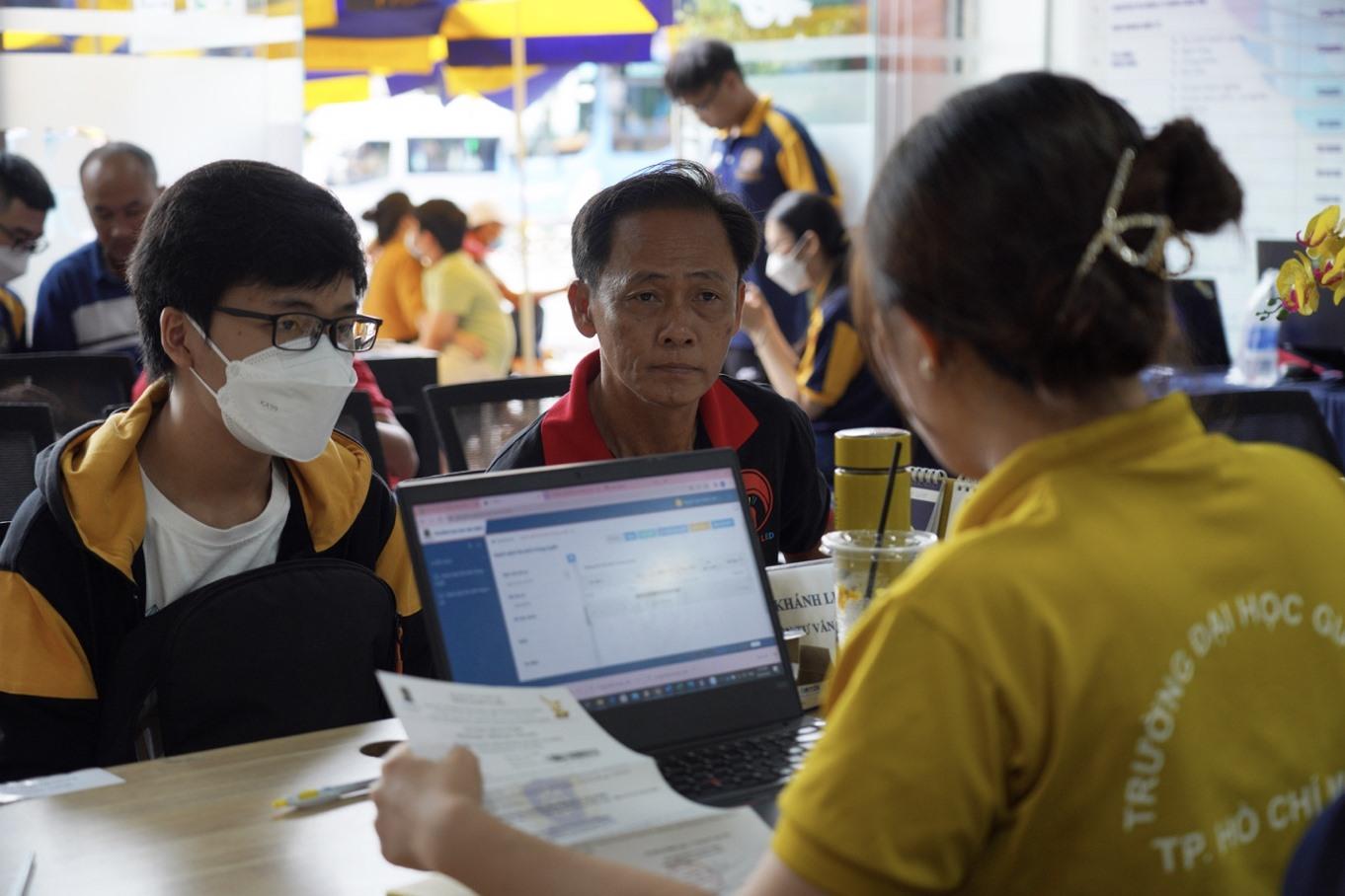 Xét tuyển bổ sung: Chọn ngành hot khối Khoa học Xã hội như thế nào?