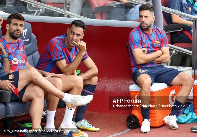 Những công thần của Barcelona thực sự đã quá già. Ảnh: AFP