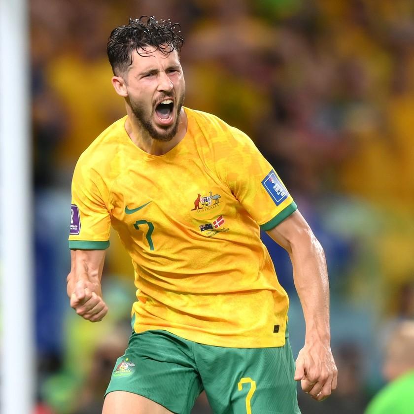 Đại diện đầu tiên bóng đá Châu Á vượt qua vòng bảng  ảnh 4