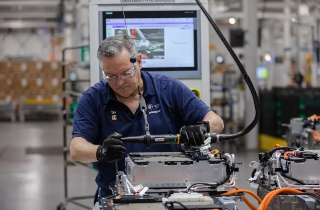 Kỷ nguyên xe điện đang mở ra tại thị trường xuất khẩu của VinFast: Xe điện đã bắt đầu rẻ hơn xe xăng - Ảnh 2. Kỷ nguyên xe điện đang mở ra tại thị trường xuất khẩu của VinFast: Xe điện đã bắt đầu rẻ hơn xe xăng - Ảnh 2.