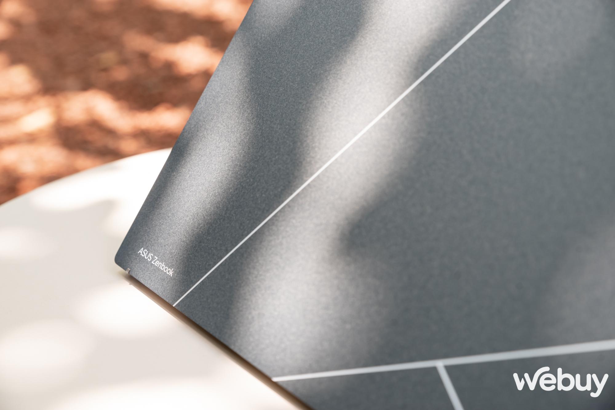 Cận cảnh ASUS Zenbook S 13 OLED 2023: Laptop Windows mỏng nhẹ hơn cả Macbook Air, giá từ 40 triệu - Ảnh 6.