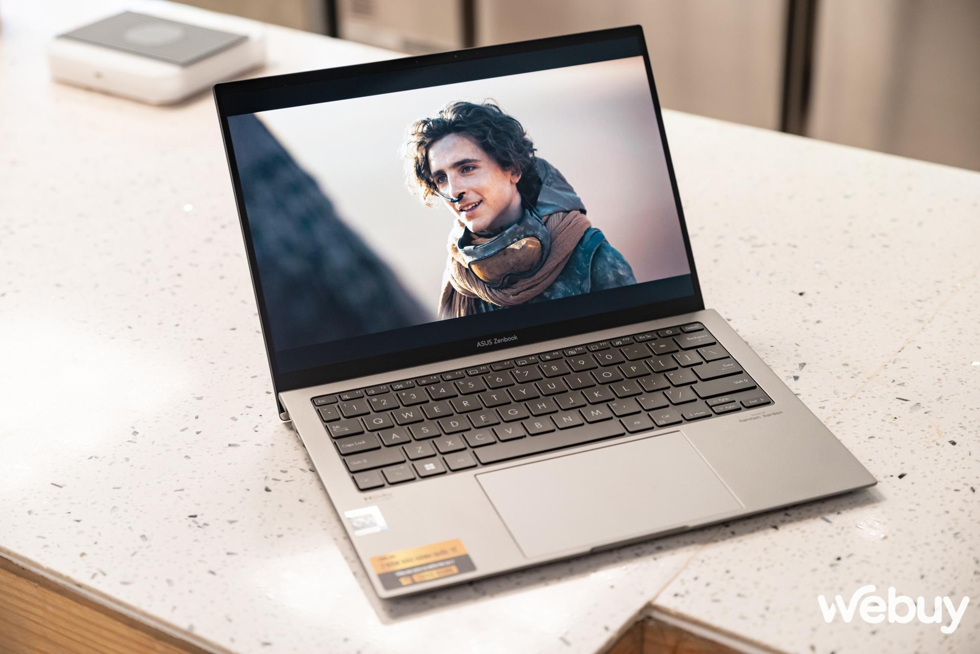 Cận cảnh ASUS Zenbook S 13 OLED 2023: Laptop Windows mỏng nhẹ hơn cả Macbook Air, giá từ 40 triệu - Ảnh 11.