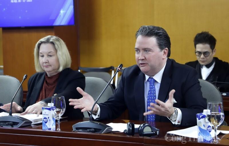 Phiên họp toàn thể Hội đồng thương mại và đầu tư Việt Nam-Hoa Kỳ Phiên họp toàn thể Hội đồng thương mại và đầu tư Việt Nam-Hoa Kỳ