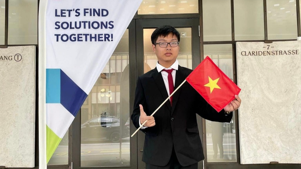 Cao Sơn tại đấu trường quốc tế Cao Sơn tại đấu trường quốc tế