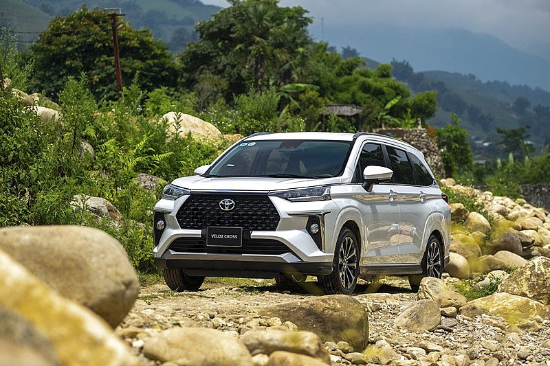 Giảm giá bán Vios và Veloz Cross, bên nào được lợi? Giảm giá bán Vios và Veloz Cross, bên nào được lợi?