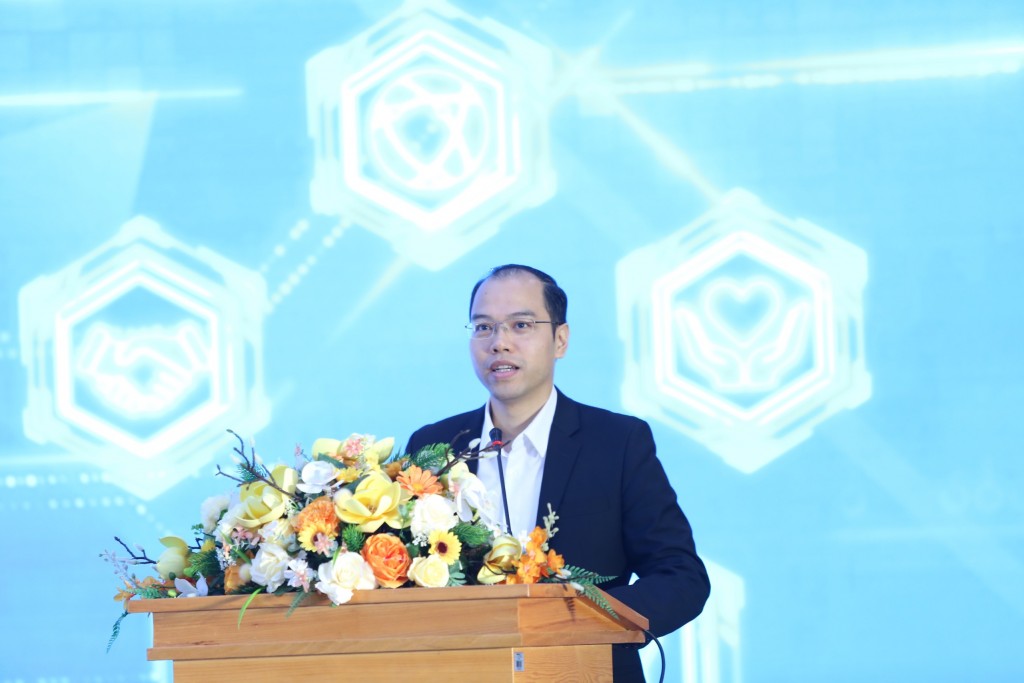 Nguyễn Tiến Hưng, Ủy viên Ban Chấp hành Trung ương Đoàn, Phó Chủ tịch Trung ương Hội Sinh viên Việt Nam, Phó Bí thư Thành đoàn, Chủ tịch Hội Sinh viên thành phố Hà Nội Nguyễn Tiến Hưng, Ủy viên Ban Chấp hành Trung ương Đoàn, Phó Chủ tịch Trung ương Hội Sinh viên Việt Nam, Phó Bí thư Thành đoàn, Chủ tịch Hội Sinh viên thành phố Hà Nội