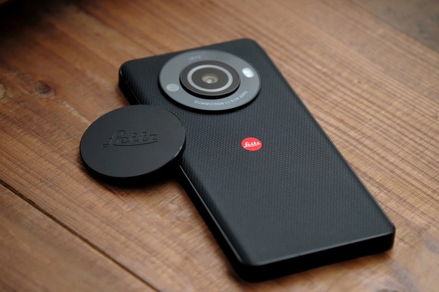 Leica ra mắt smartphone mới: Camera 47.2MP 1-inch, Snapdragon 8 Gen 2, màn hình 240Hz, nhiều tính năng chụp ảnh chuyên nghiệp- Ảnh 2. Leica ra mắt smartphone mới: Camera 47.2MP 1-inch, Snapdragon 8 Gen 2, màn hình 240Hz, nhiều tính năng chụp ảnh chuyên nghiệp- Ảnh 2.