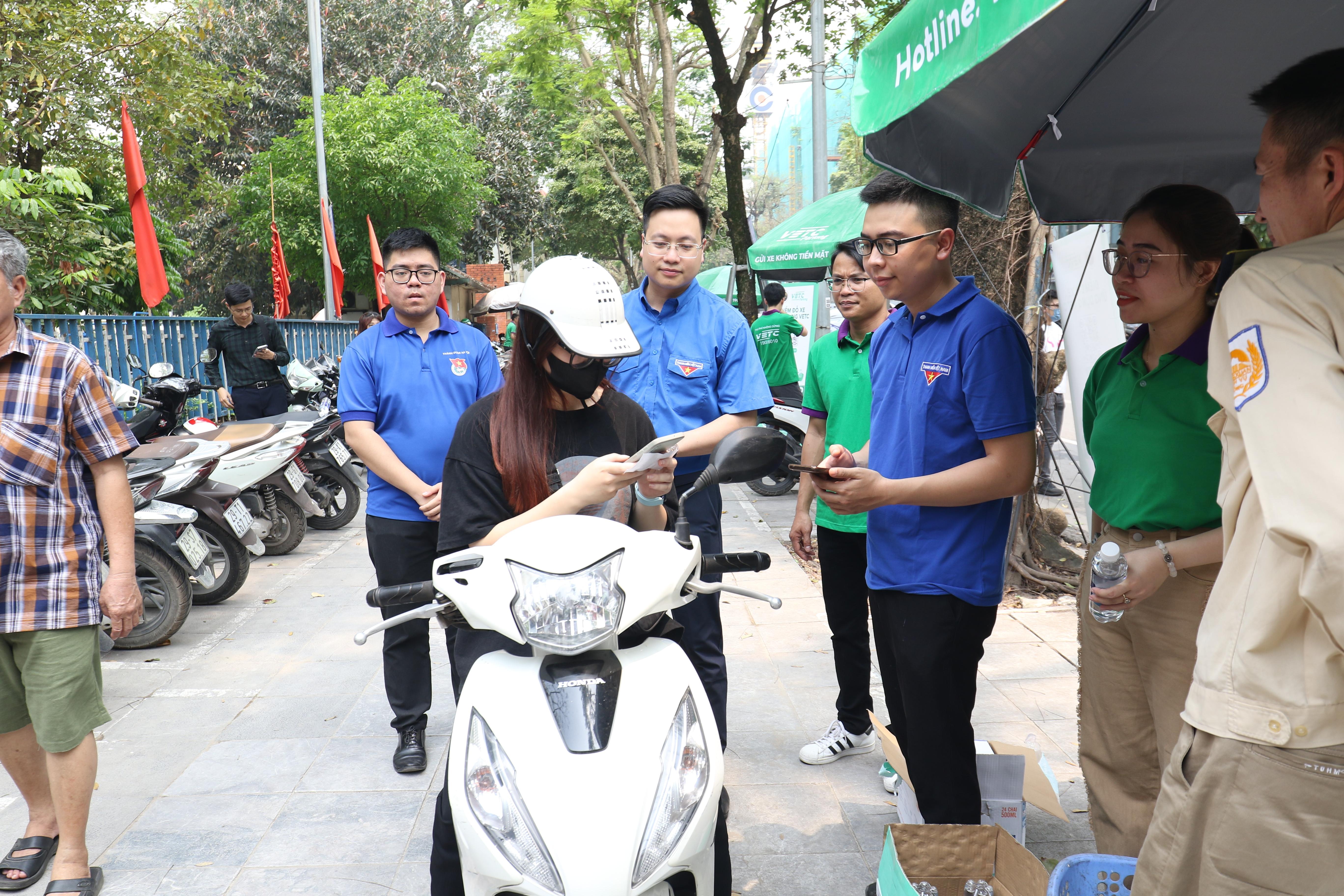 Thanh niên Thủ đô Thanh niên Thủ đô