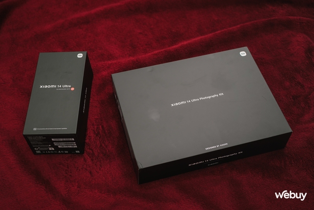 Mở hộp Xiaomi 14 Ultra chính hãng kèm bộ phụ kiện chụp ảnh cực chất: Máy ảnh compact giá hơn 30 triệu đồng dành cho các "dân chơi" Việt- Ảnh 1. Mở hộp Xiaomi 14 Ultra chính hãng kèm bộ phụ kiện chụp ảnh cực chất: Máy ảnh compact giá hơn 30 triệu đồng dành cho các "dân chơi" Việt- Ảnh 1.