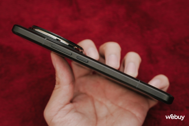 Mở hộp Xiaomi 14 Ultra chính hãng kèm bộ phụ kiện chụp ảnh cực chất: Máy ảnh compact giá hơn 30 triệu đồng dành cho các "dân chơi" Việt- Ảnh 26. Mở hộp Xiaomi 14 Ultra chính hãng kèm bộ phụ kiện chụp ảnh cực chất: Máy ảnh compact giá hơn 30 triệu đồng dành cho các "dân chơi" Việt- Ảnh 26.