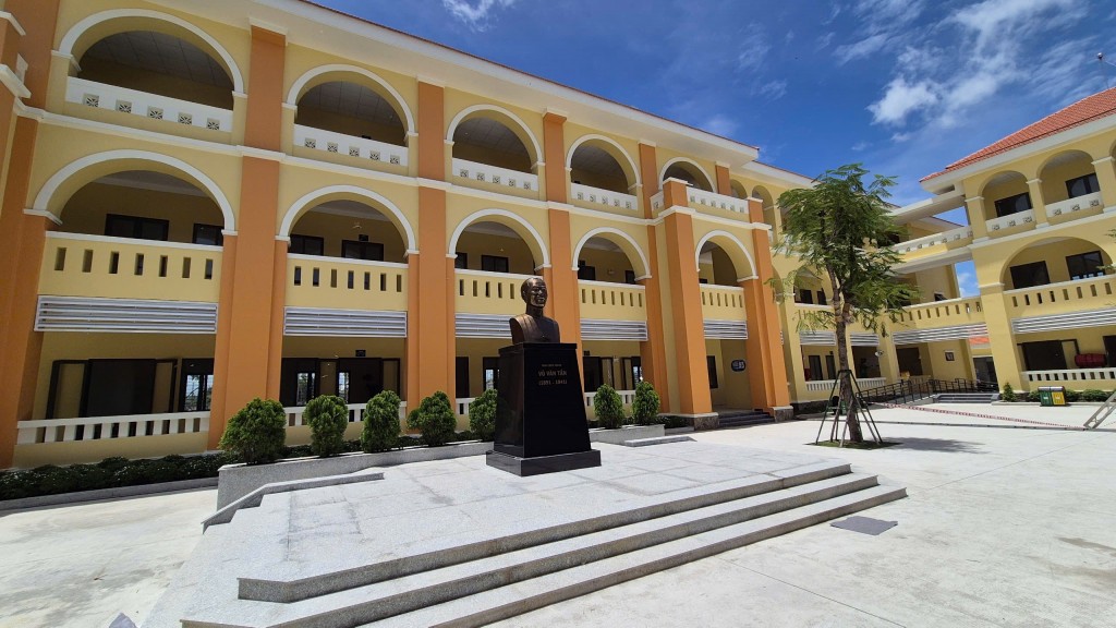 Khánh thành trường công lập chuẩn xanh quốc tế đầu tiên tại Việt Nam Khánh thành trường công lập chuẩn xanh quốc tế đầu tiên tại Việt Nam