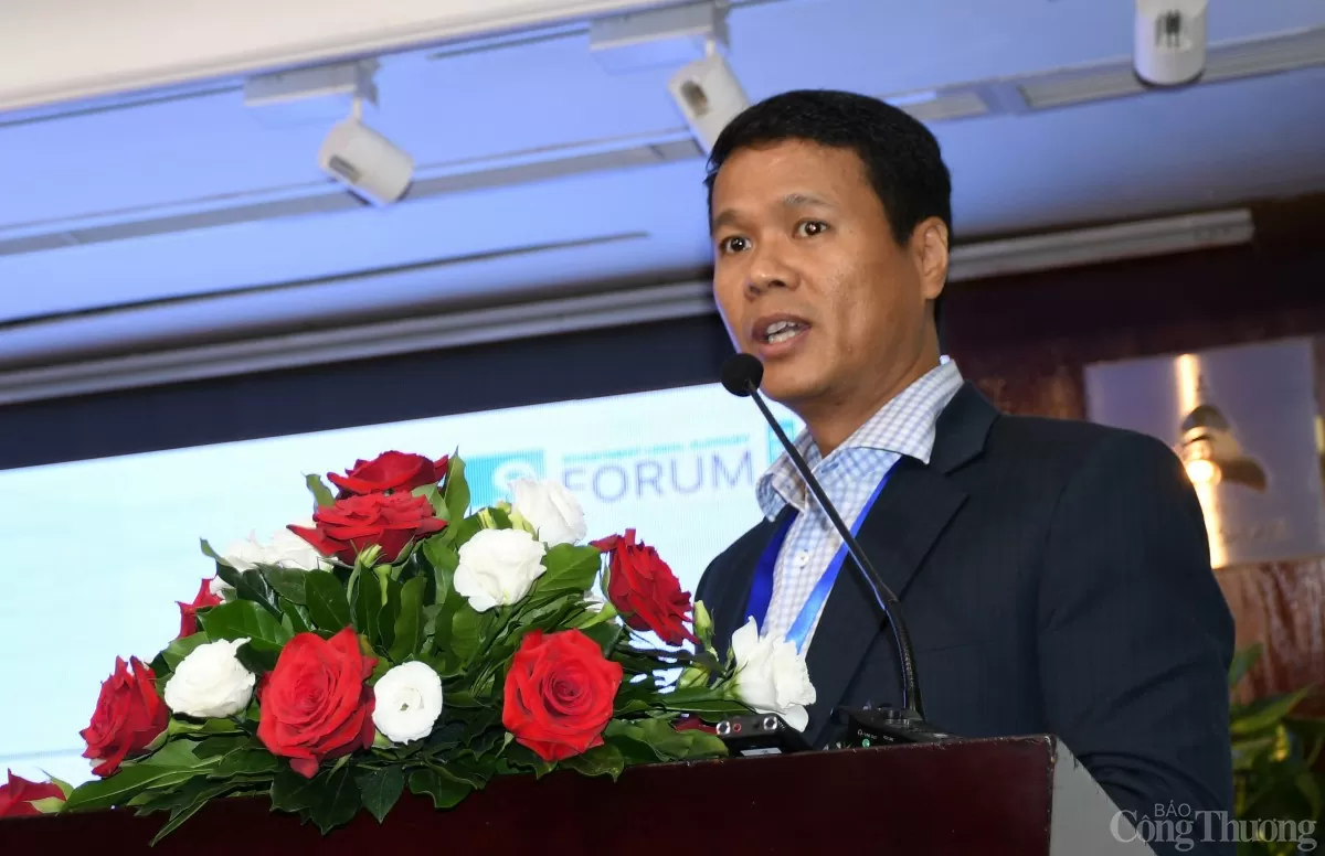 Bàn giải pháp thu hút đầu tư năng lượng tái tạo, thúc đẩy tăng trưởng kinh tế xanh TP. Hồ Chí Minh TP. Hồ Chí Minh: Bàn giải pháp thu hút đầu tư năng lượng tái tạo, thúc đẩy tăng trưởng kinh tế xanh