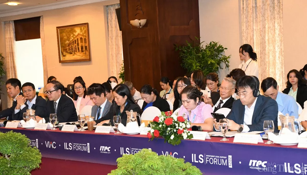 Bàn giải pháp thu hút đầu tư năng lượng tái tạo, thúc đẩy tăng trưởng kinh tế xanh TP. Hồ Chí Minh TP. Hồ Chí Minh: Bàn giải pháp thu hút đầu tư năng lượng tái tạo, thúc đẩy tăng trưởng kinh tế xanh