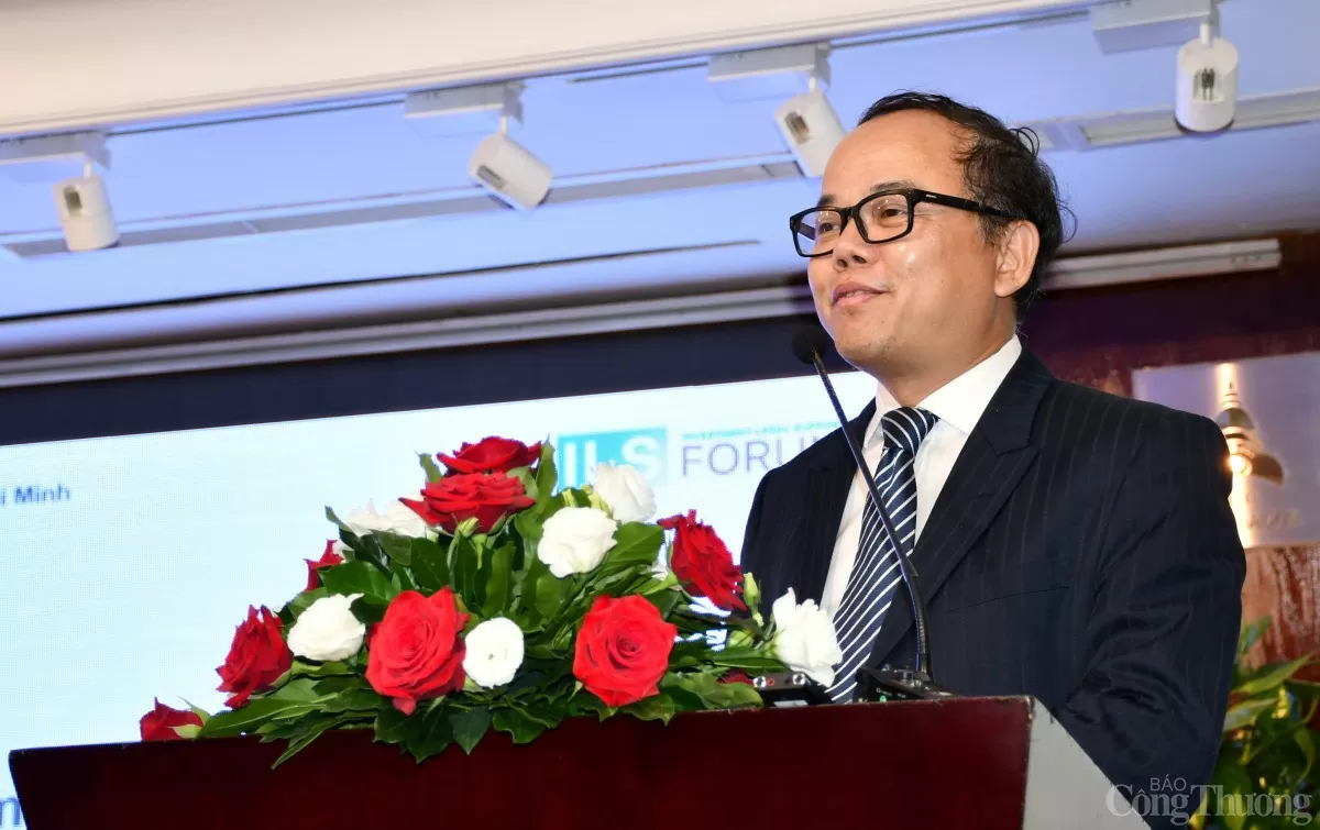 Bàn giải pháp thu hút đầu tư năng lượng tái tạo, thúc đẩy tăng trưởng kinh tế xanh TP. Hồ Chí Minh TP. Hồ Chí Minh: Bàn giải pháp thu hút đầu tư năng lượng tái tạo, thúc đẩy tăng trưởng kinh tế xanh