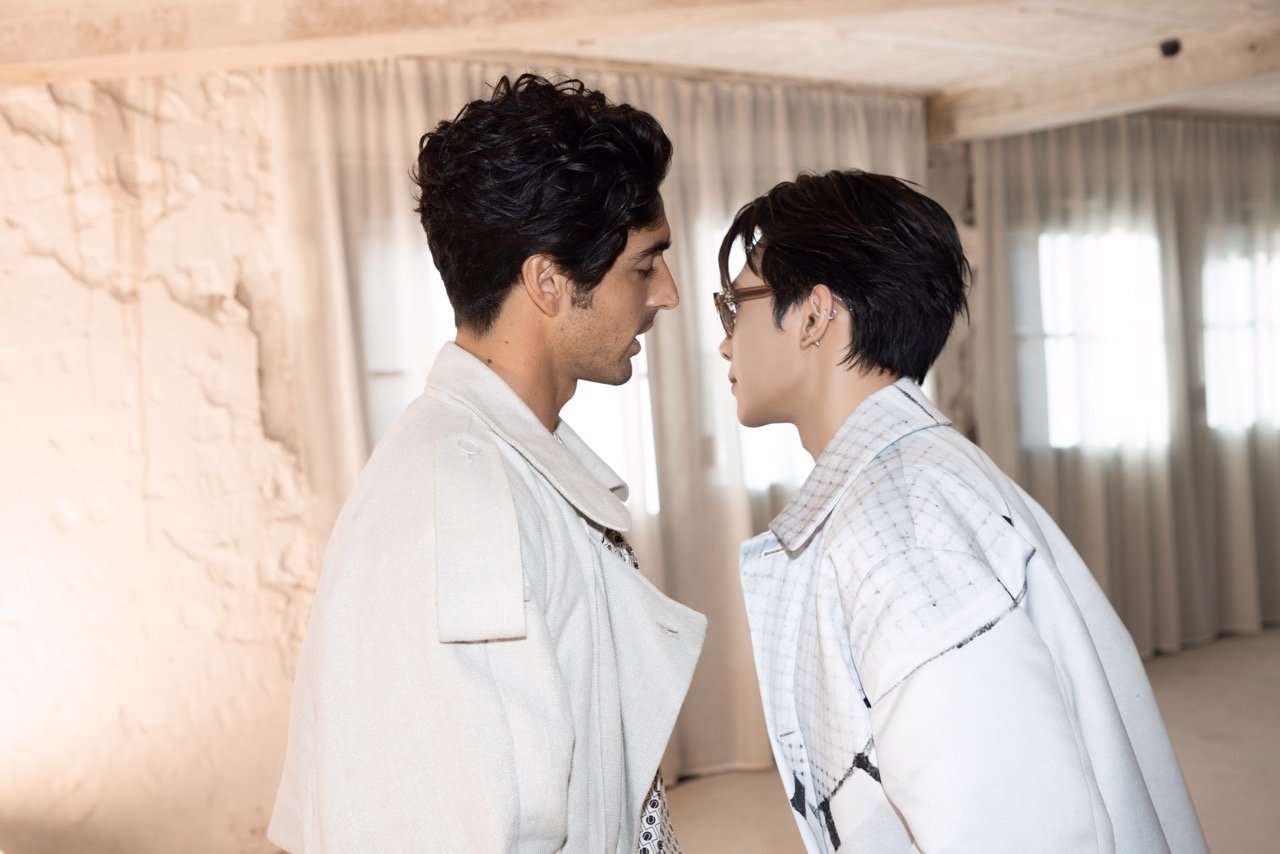 Đầu 2024, Anh Tú Atus cùng Diệu Nhi là đại diện Việt Nam duy nhất tham dự sự kiện Boss House tại Bali (Indonesia). Tại đây cặp sao gặp gỡ những tên tuổi nổi tiếng quốc tế: Diễn viên Thái Lan Mew Suppasit, diễn viên Singapore Ayden Sng, diễn viên Singapore Carrie Wong.