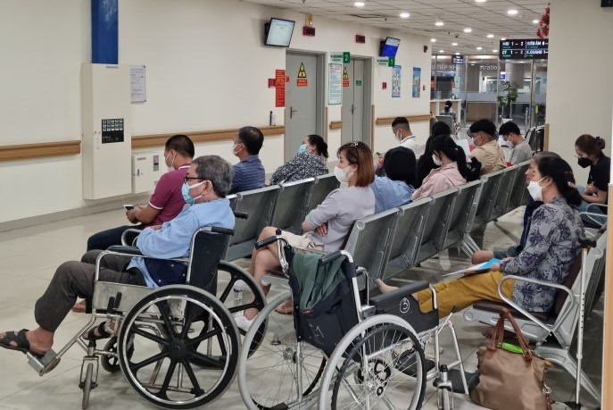 Một mục tiêu sửa Luật Bảo hiểm y tế để điều chỉnh chi phí quản lý quỹ BHYT để tăng chi trực tiếp cho khám, chữa bệnh BHYT. Ảnh: Nam Dương