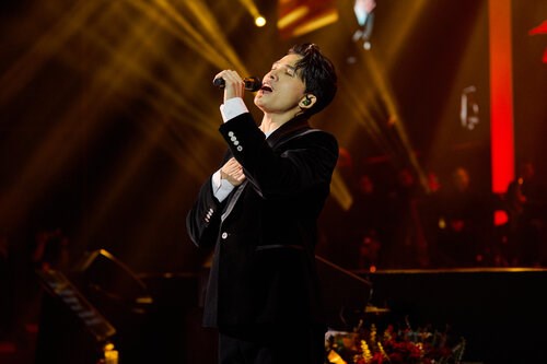 Anh trai vượt ngàn chông gai Quốc Thiên và đêm  nhạc cảm xúc