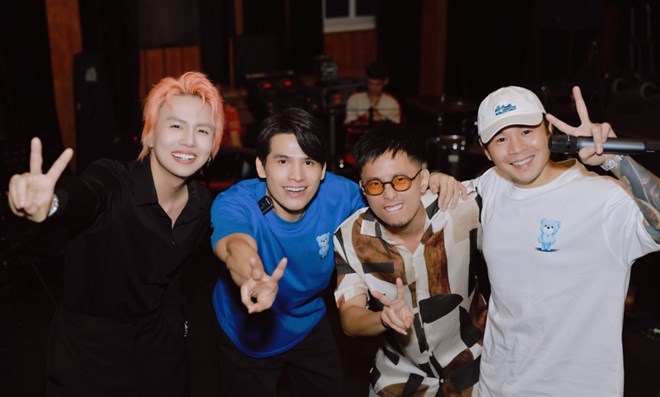 Soobin Hoàng Sơn, Binz thân thiết Quốc Thiên ở hậu trường