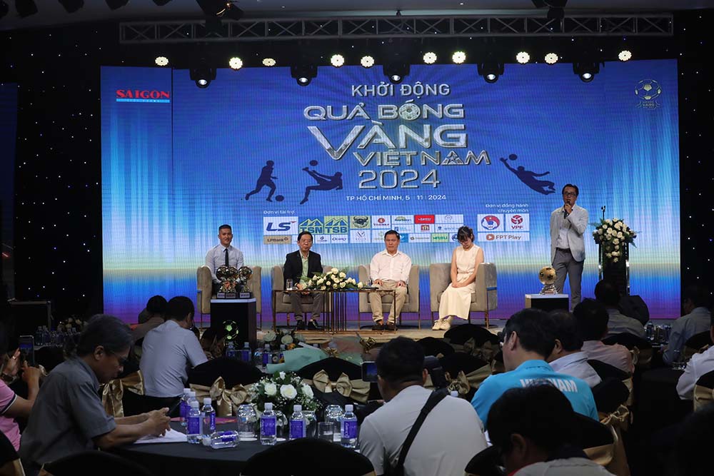 Họp báo công bố danh hiệu Quả bóng vàng Việt Nam 2024. Ảnh: Dũng Phương