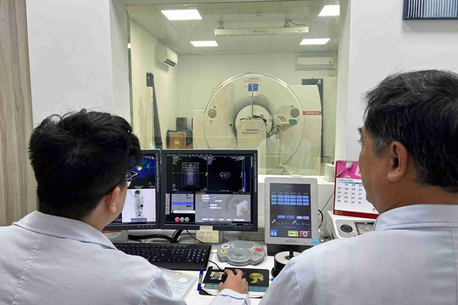 Thiếu lò sản xuất thuốc phóng xạ tại TPHCM, người bệnh đợi dài ngày