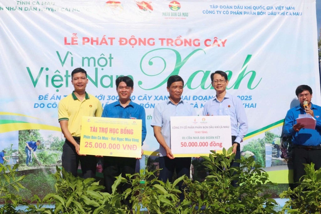 “Doanh nghiệp vì cộng đồng” với hành trình đến mục tiêu trung hòa carbon “Doanh nghiệp vì cộng đồng” với hành trình đến mục tiêu trung hòa carbon