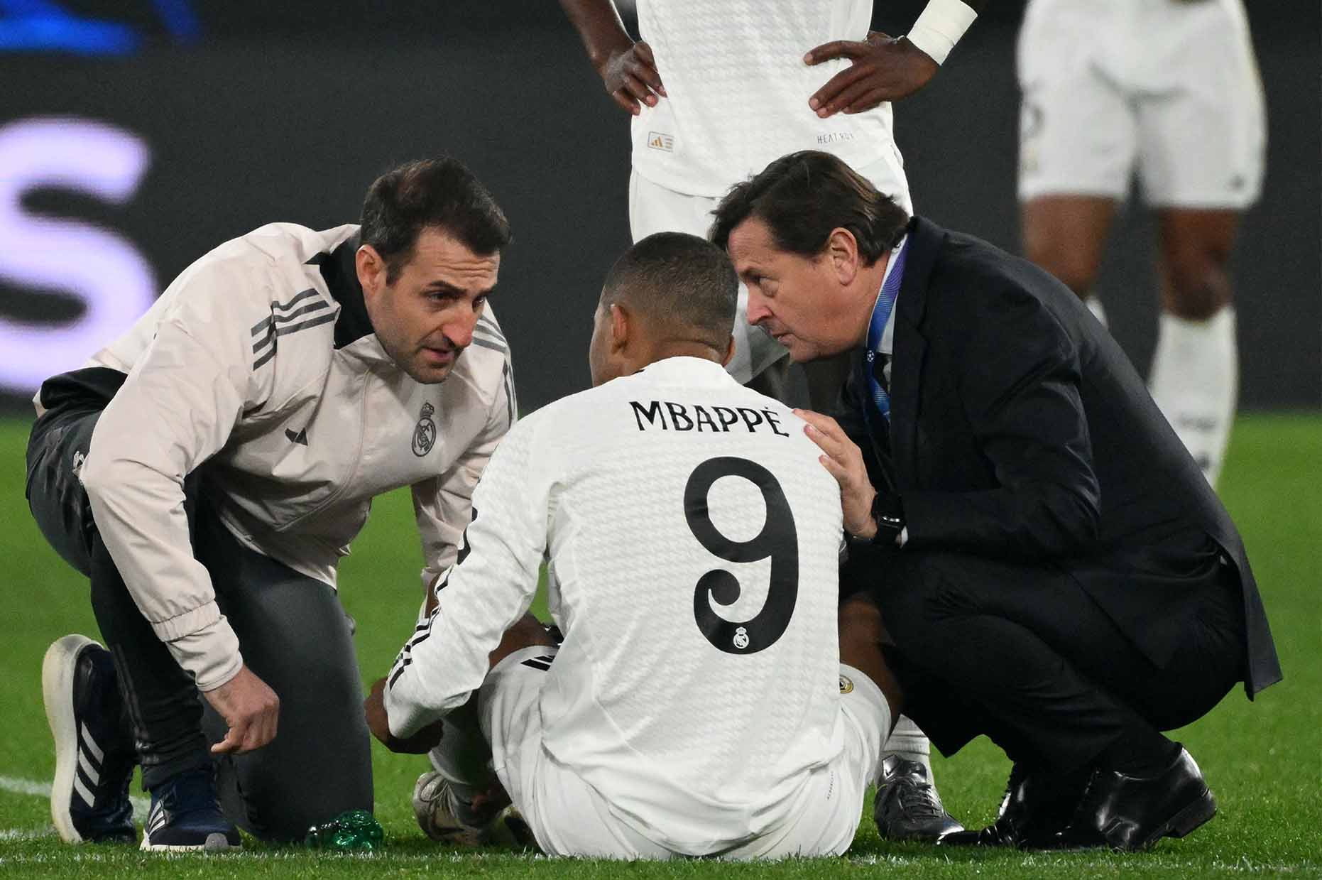 Kylian Mbappe đã có bàn thắng nhưng chưa rõ tình trạng chấn thương ra sao. Ảnh: AFP