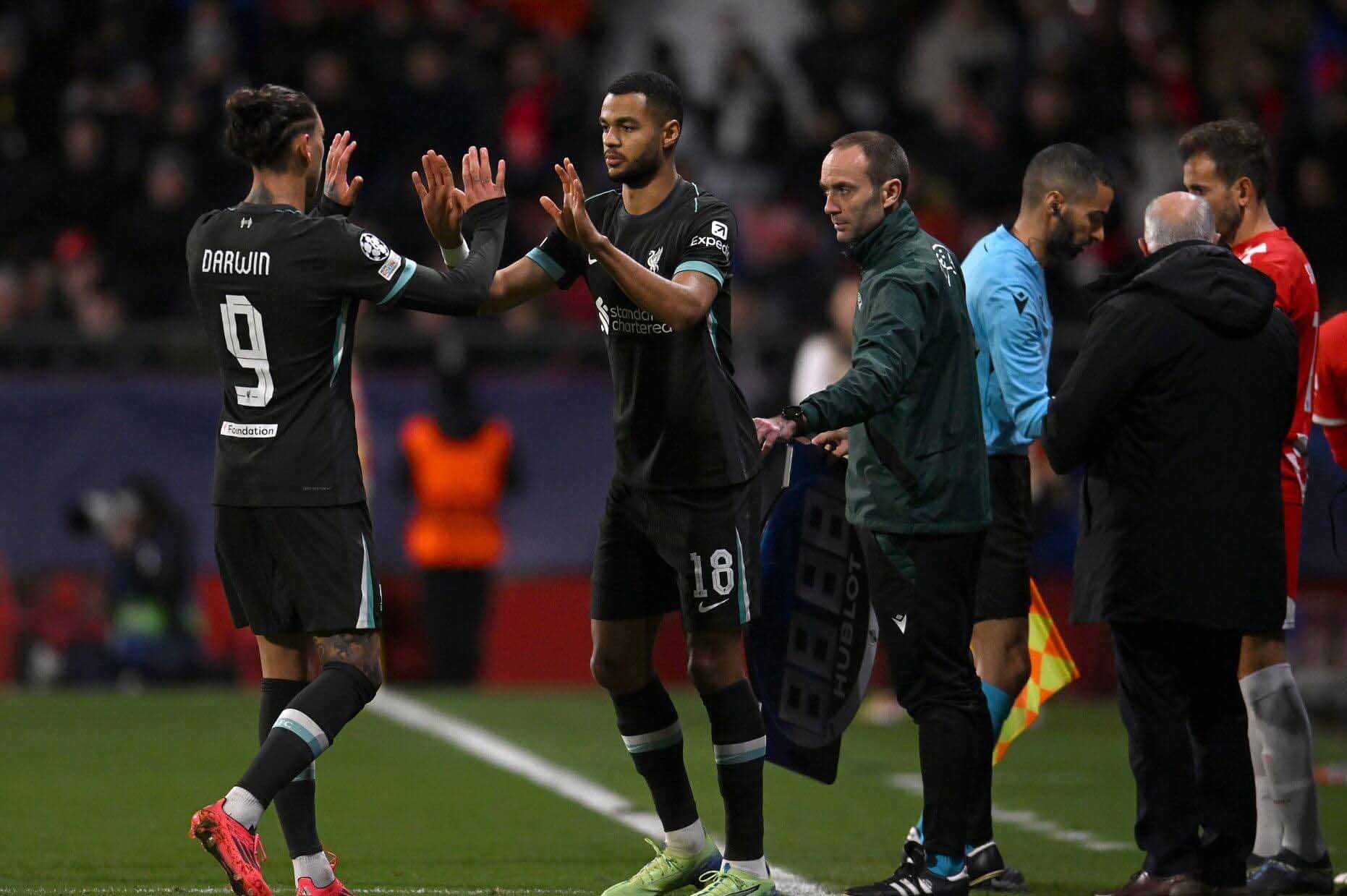 Darwin Nunez gây thất vọng và bị thay ra bởi Cody Gakpo. Ảnh: Liverpool FC