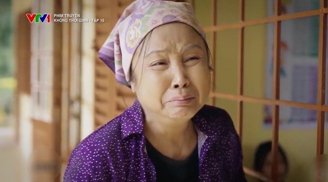 Không thời gian tập 15: Người bà suy sụp vì cháu mất tích