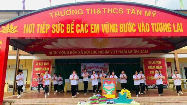 Trường TH&THCS Tân Mỹ đẩy mạnh công tác truyền thông về giáo dục và đào tạo. Ảnh: Đơn vị cung cấp.