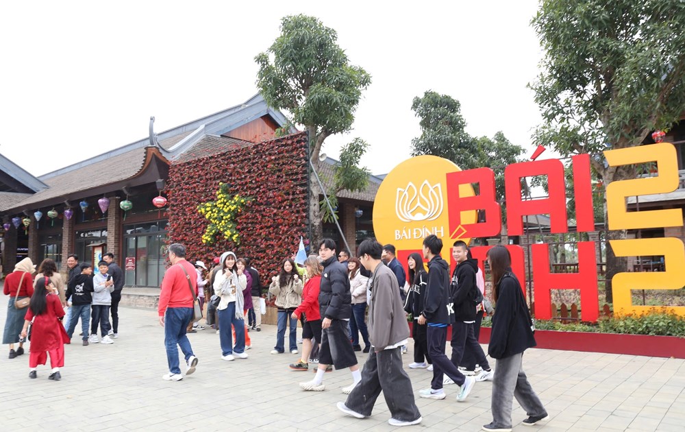 Ninh Bình kỳ vọng đón hơn 700.000 lượt khách dịp Tết nguyên đán - ảnh 3