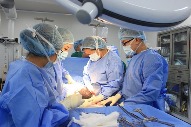 “Chạy đua” mổ đẻ sinh con năm Thìn, tránh năm Ất Tỵ