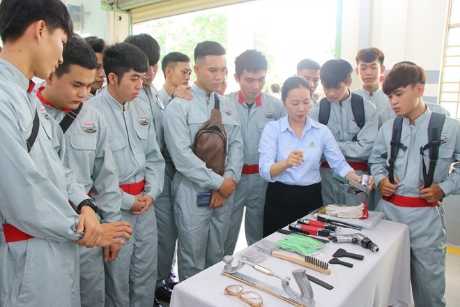 Khánh Hòa ưu tiên đào tạo lao động về kinh tế biển