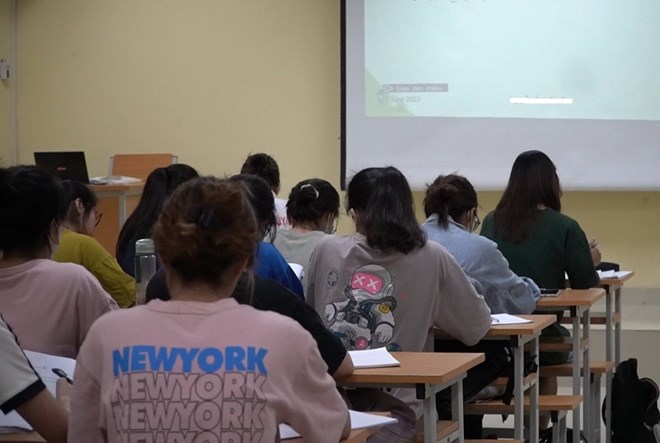 Khuyến khích giáo viên tình nguyện ôn tập miễn phí cho học sinh cuối cấp