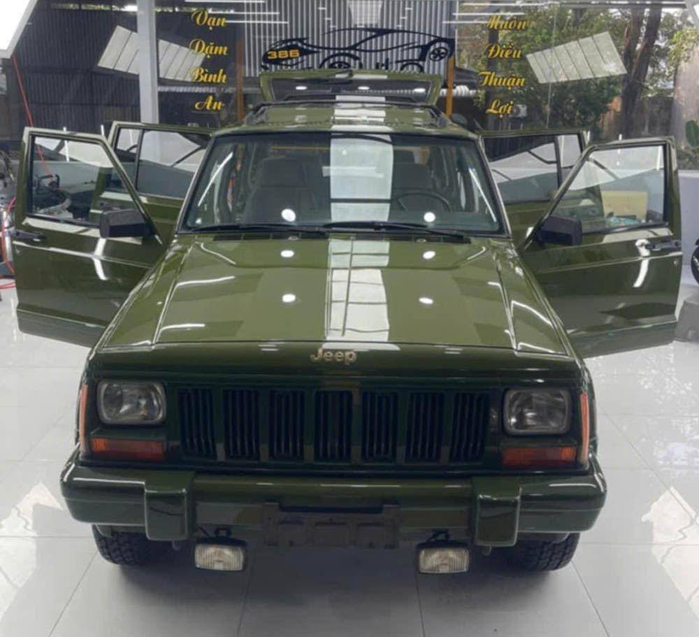 Ngoài hình chiếc xe vẫn còn như mới. Ảnh: Liêm Nguyễn