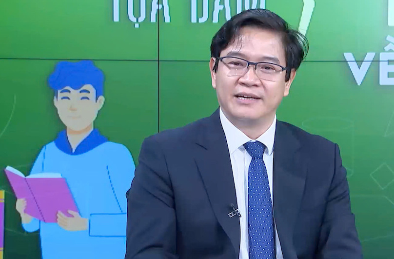 Ông Thái Văn Tài chia sẻ tại Toạ đàm: Giải pháp triển khai hiệu quả Thông tư 29 về dạy thêm học thêm. Ảnh: Vân Trang