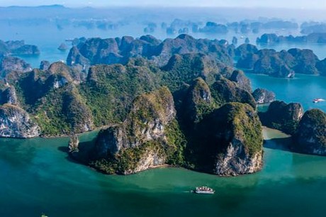 Chương trình Nghệ thuật vì khí hậu - Hạ Long 2025 diễn ra tại Quảng Ninh có tầm ảnh hưởng toàn cầu. (Ảnh: Thành Đạt)