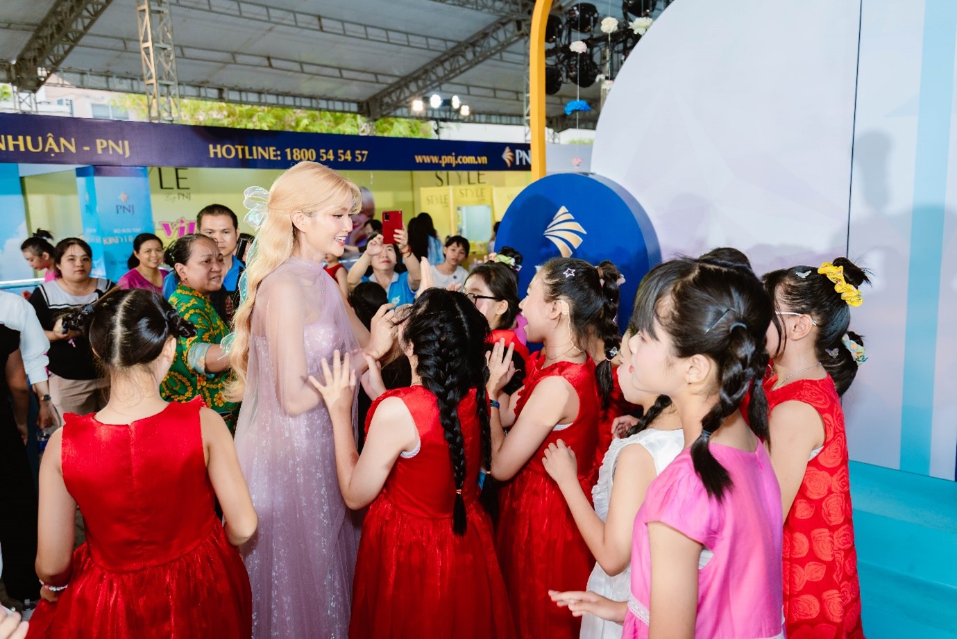 ngay hoi giac mo lo lem lan dau to chuc thu hut khoang 1000 nguoi tham du hinh 3