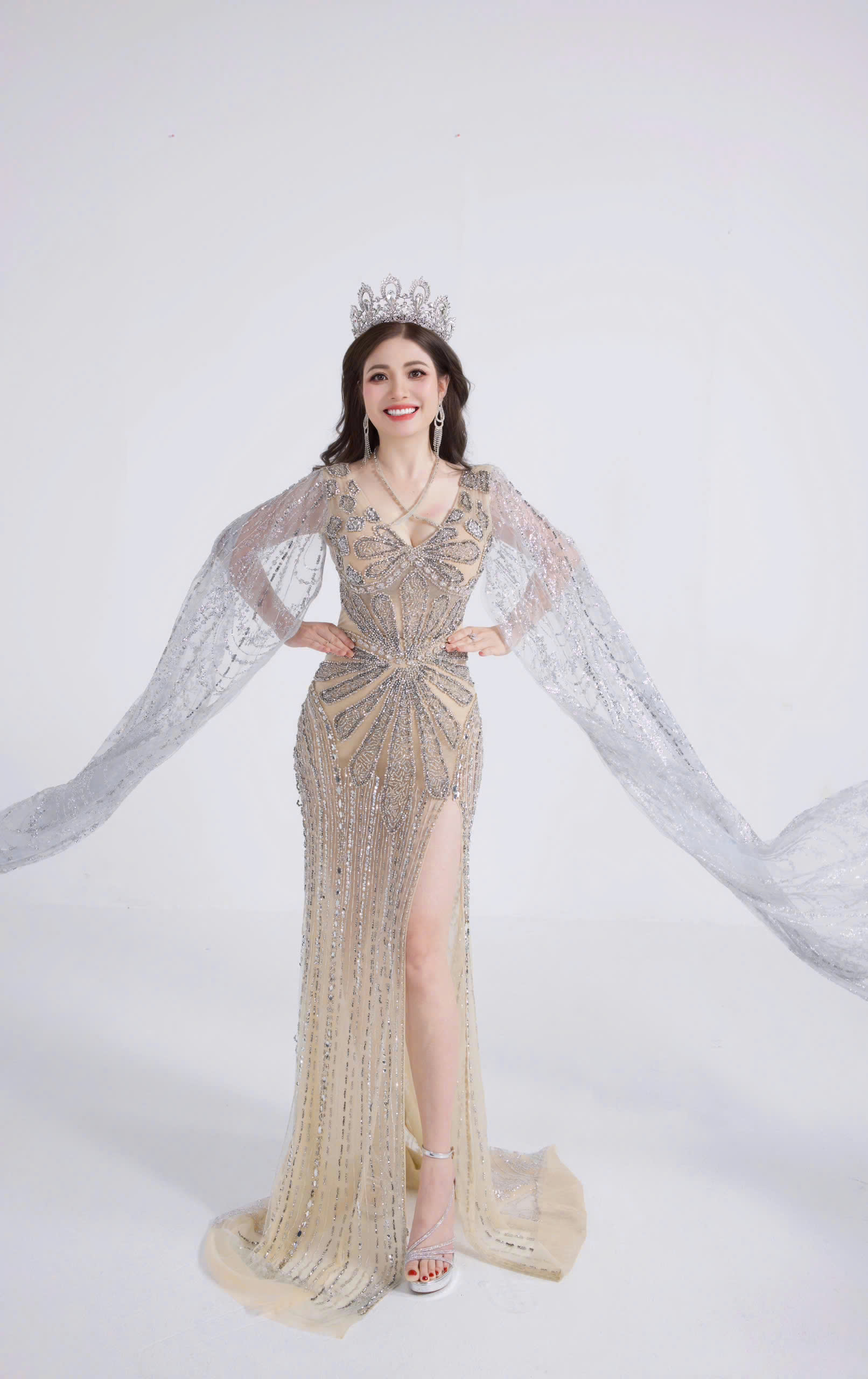 a hau pham thi phuong danh hieu la dong luc de phan dau va cong hien hinh 7