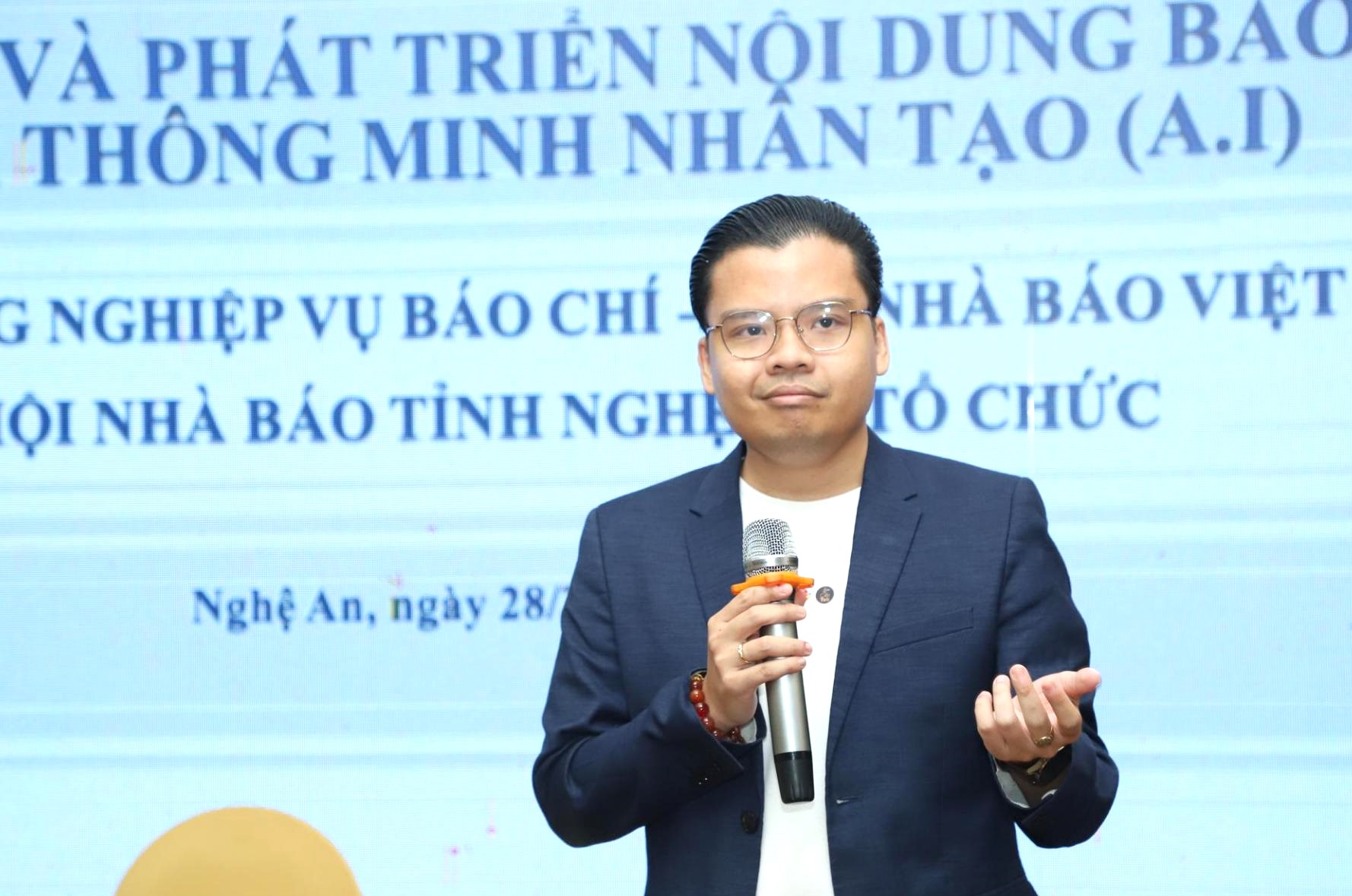 hoi nha bao nghe an tap huan ve san xuat noi dung bao chi va ung dung ai hinh 2