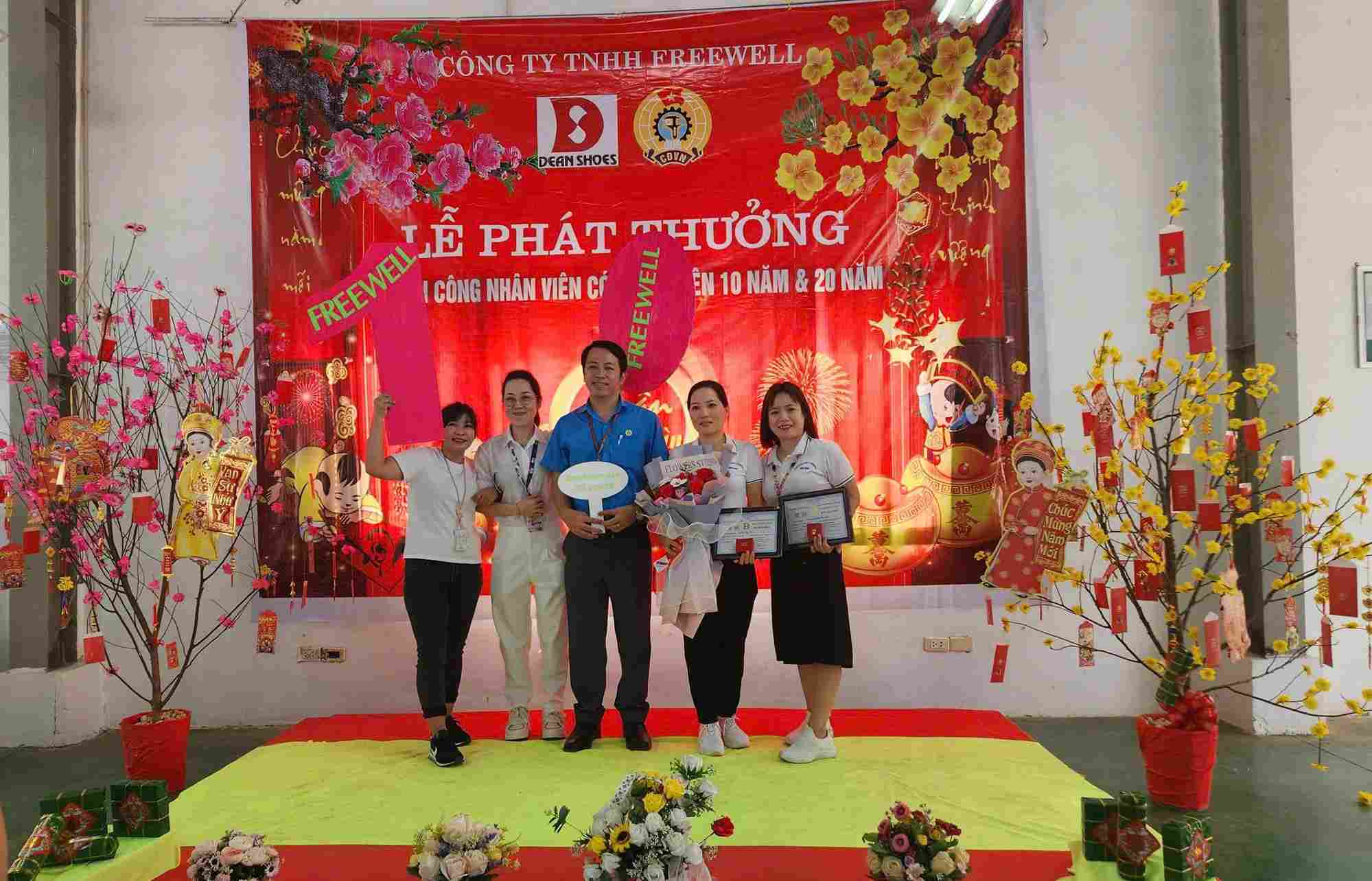 Hoạt động này nhằm tri ân người lao động gắn bó với doanh nghiệp. Ảnh: CĐCS cung cấp