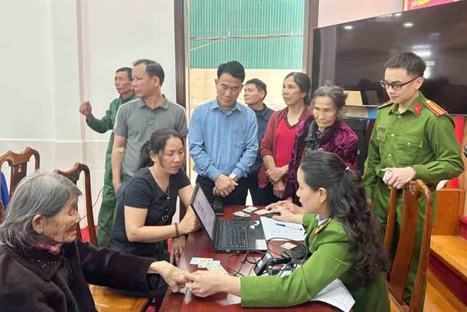 Xúc động lấy mẫu ADN cho nhiều mẹ liệt sĩ