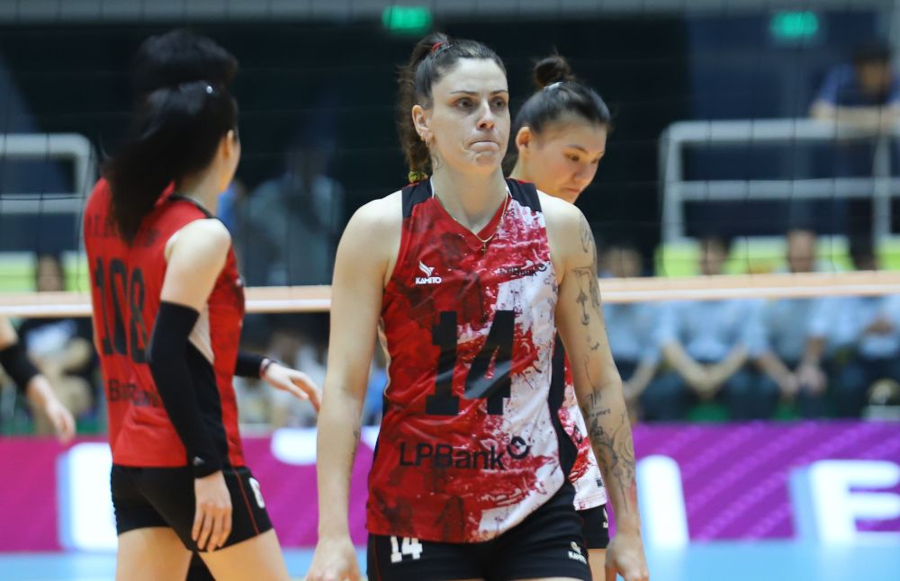 Ngoại binh Paskova là mẫu cầu thủ toàn diện, chơi máu lửa trên sân. Ảnh: Chi Trần